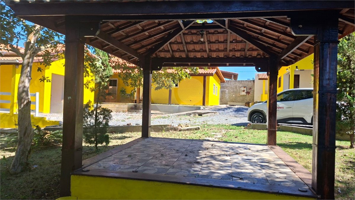 Chácara à venda com 3 suítes em Vila Xisto, São Miguel Arcanjo, SP