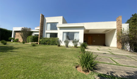 Casa à venda com 6 quartos, sendo 5 suítes,  no condomínio Monte Belo, Salto - SP