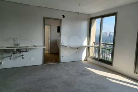 Apartamento à venda com 4 suítes em Real Parque, São Paulo, SP