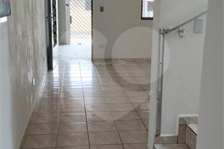 Sobrado à venda com 3 quartos, sendo 1 suíte, em Ressaca, Atibaia, SP