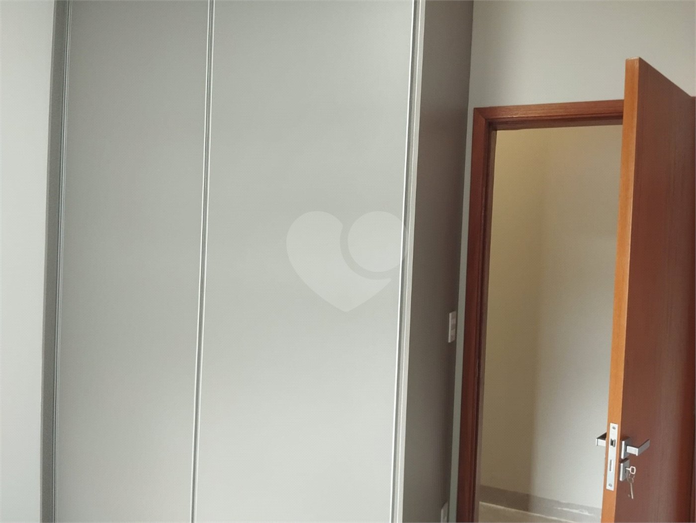 Casa para alugar com 3 quartos, sendo 1 suíte, no condomínio Residencial Reserva do Campo, Araraquara - SP