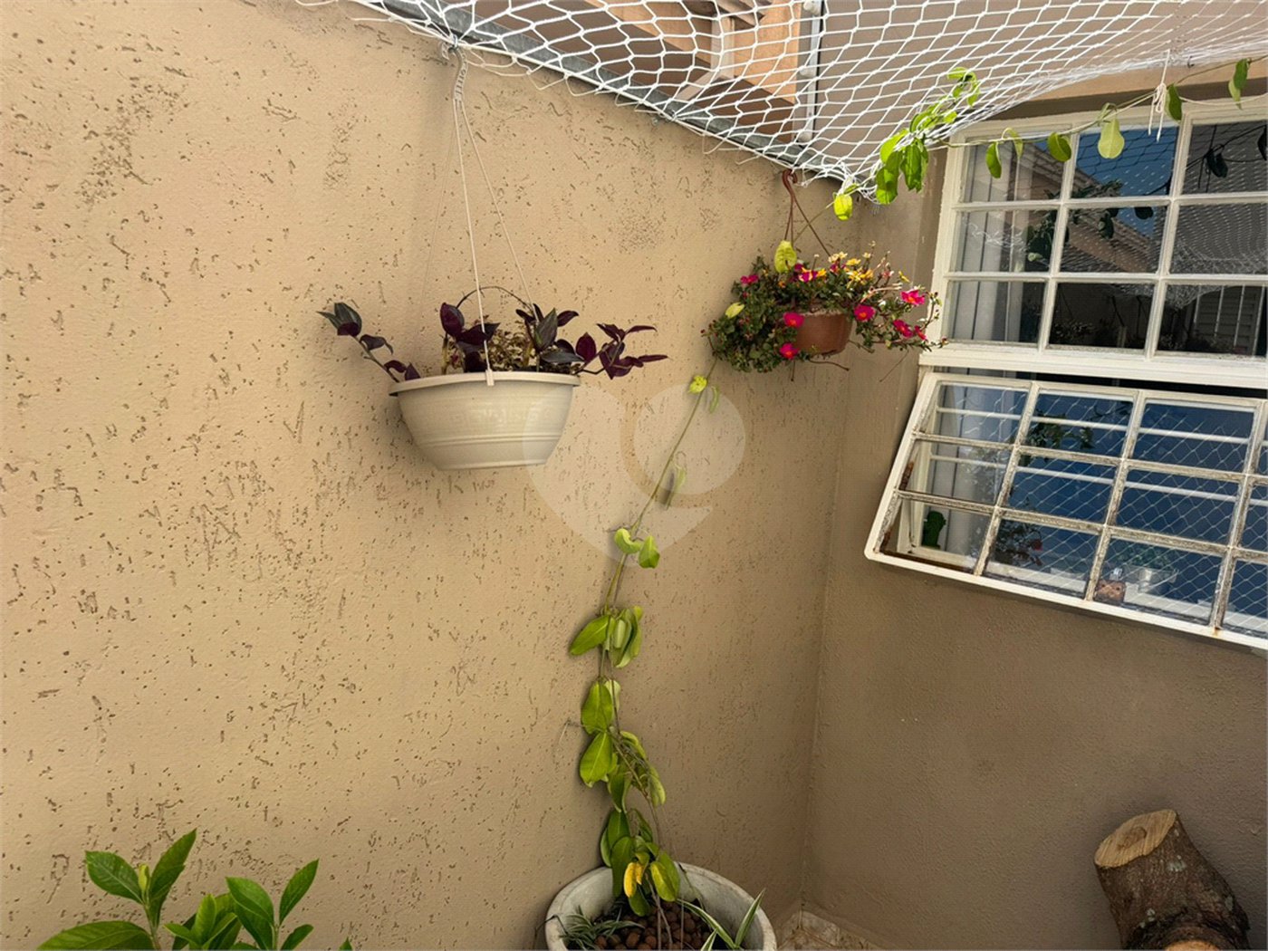 Casa à venda com 2 quartos, sendo 1 suíte, em Jardim Shangri-lá, Itapetininga, SP