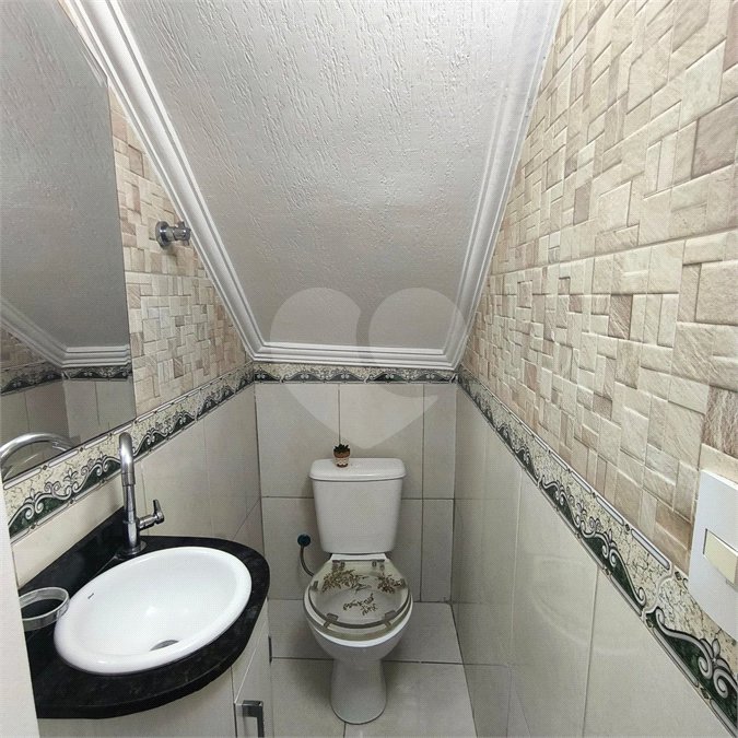 Sobrado à venda com 3 suítes em Vila Carrão, São Paulo, SP
