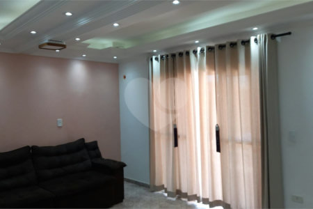 Casa à venda com 8 quartos, sendo 3 suítes,  no condomínio Terras de Santa Rosa, Salto - SP