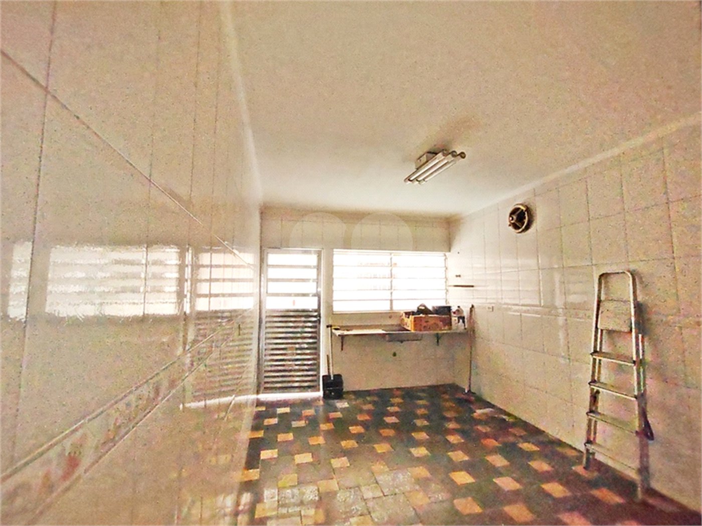 Sobrado à venda com 2 quartos em Vila Nivi, São Paulo, SP