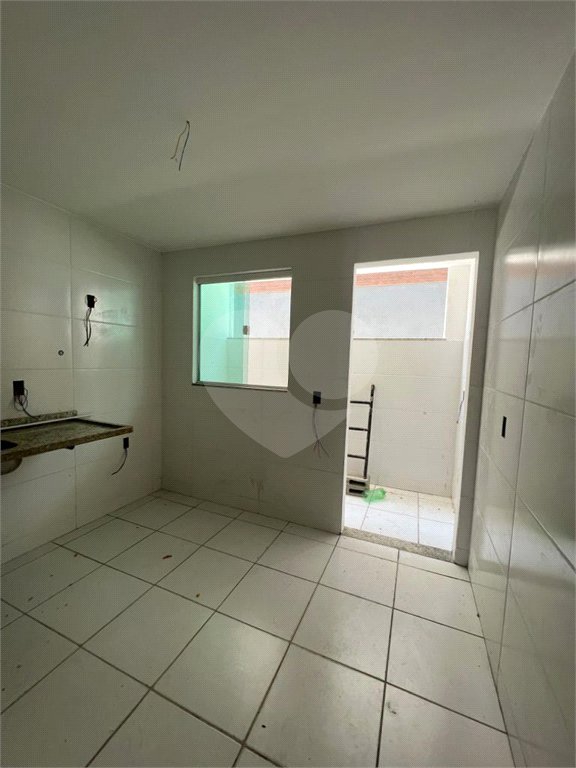 Casa à venda com 2 quartos, sendo 1 suíte, no condomínio Residencial Marlene Correia, Rio de Janeiro - RJ