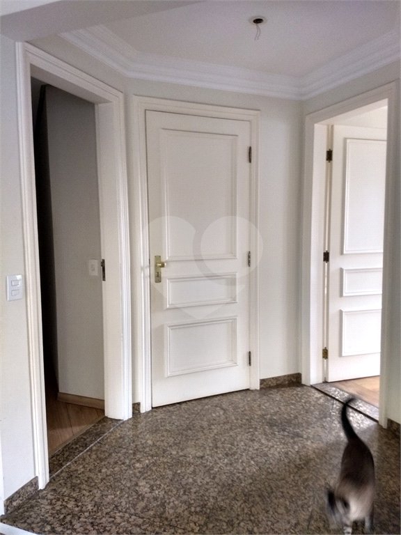 APARTAMENTO ALTO PADRÃO NA ACLIMAÇÃO A 36% ABAIXO DO VALOR DE MERCADO.