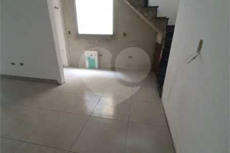 Cobertura com 100m² , 2 dormitórios , sendo 1 suíte , 1 vaga , à venda no bairro Campestre em Santo André.