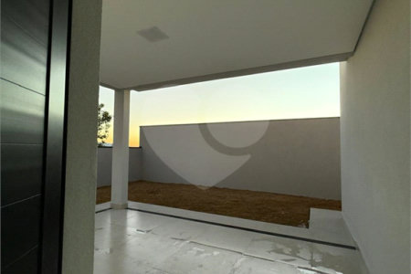 Casa à venda com 3 quartos, sendo 1 suíte, em Vila Joana, Jundiaí, SP