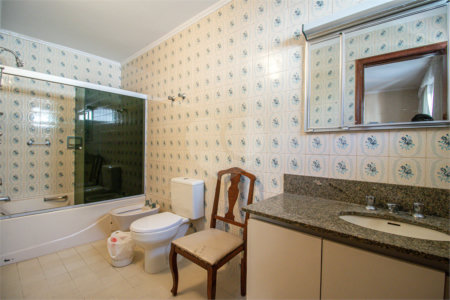 Casa à venda com 5 quartos, sendo 4 suítes, em Jardim Prudência, São Paulo, SP