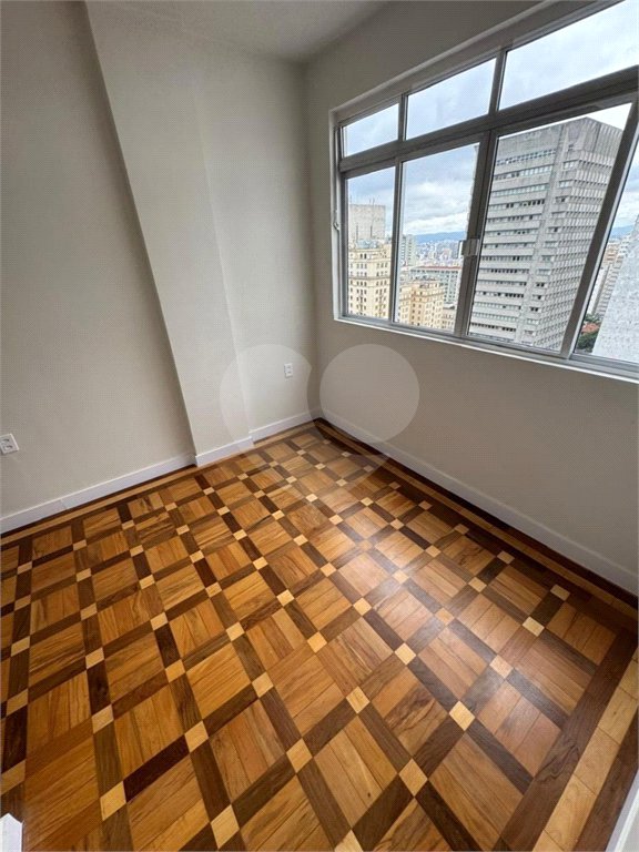 Apartamento à venda com 4 quartos, sendo 1 suíte, em Bela Vista, São Paulo, SP