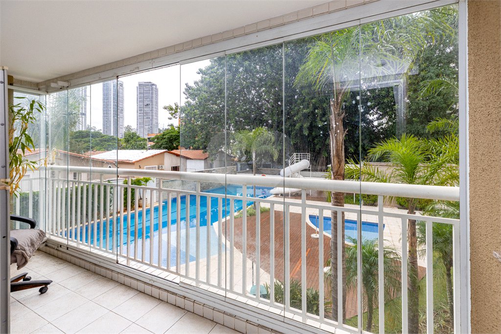 Apartamento à venda com 3 quartos, sendo 2 suítes, em Chácara Santo Antônio (zona Sul), São Paulo, SP