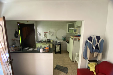 Sobrado à venda com 4 quartos, sendo 1 suíte, em Vila Macedópolis, São Paulo, SP