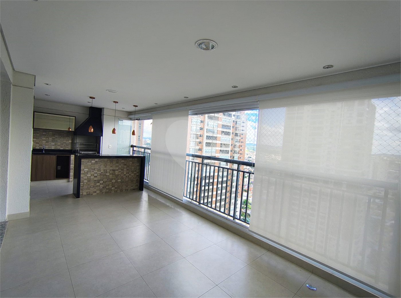 Apartamento à venda com 3 suítes em Anhangabaú, Jundiaí, SP
