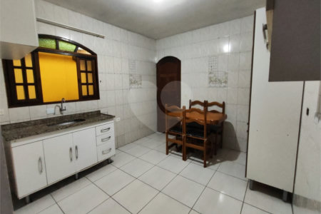 Sobrado à venda com 3 quartos em Jardim City, Guarulhos, SP