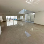 Casa à venda com 4 suítes no condomínio Villaggio Houda, São Paulo - SP