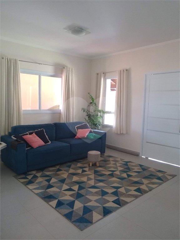 Casa à venda com 3 quartos, sendo 1 suíte,  no condomínio Residencial Grape Village, Vinhedo - SP