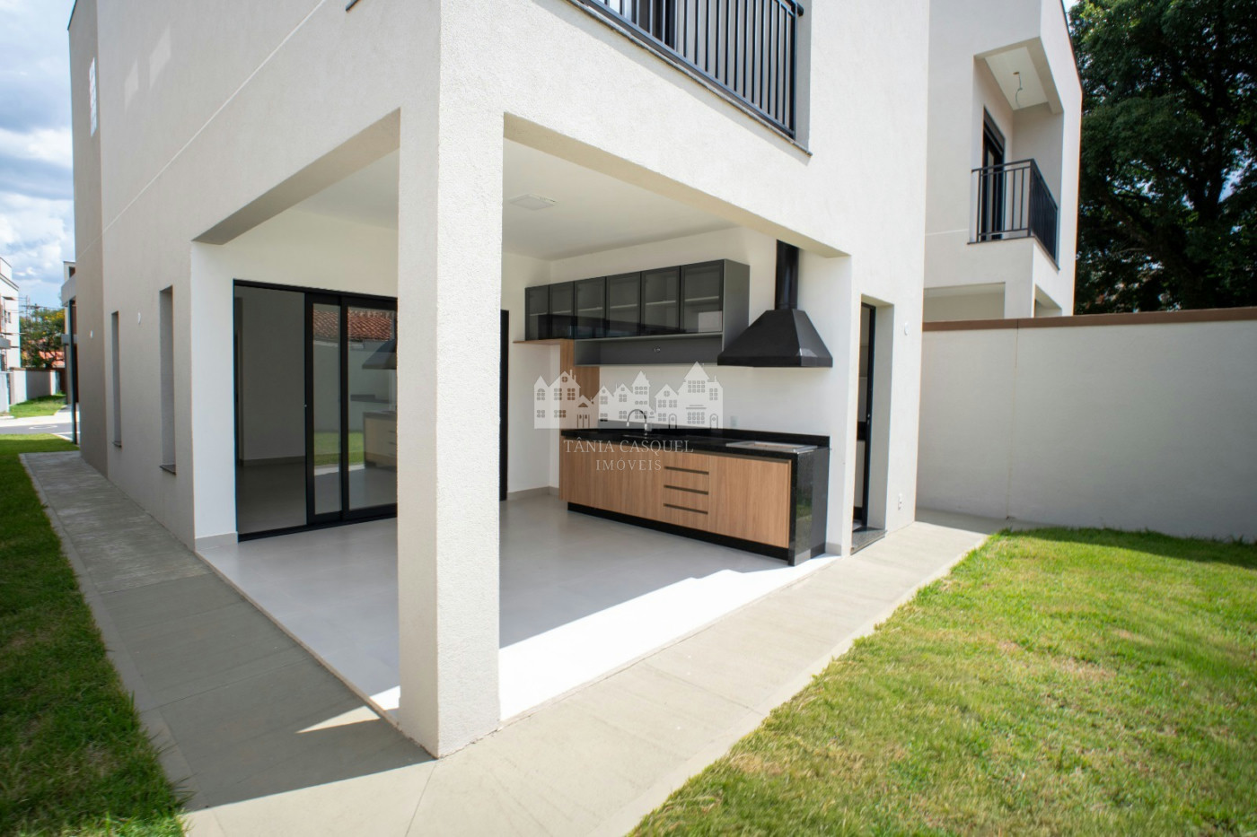 Casa para alugar com 3 suítes no condomínio Juca 700, Atibaia - SP