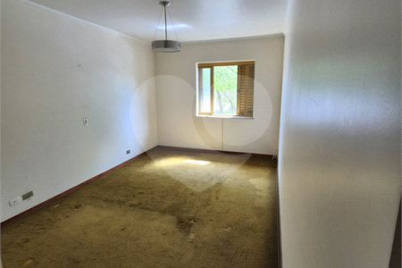Casa à venda com 4 quartos, sendo 1 suíte, no Centro, Mogi das Cruzes, SP