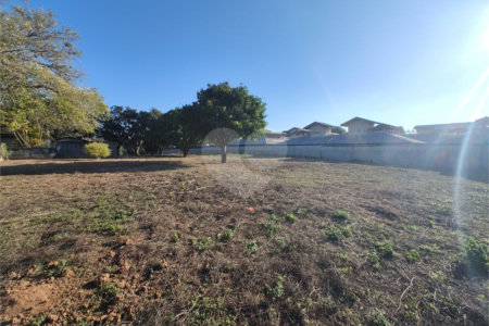 Terreno à venda em Jardim dos Pinheiros, Atibaia, SP
