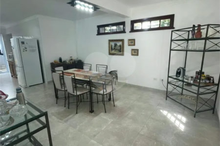 Sobrado à venda com 4 quartos, sendo 2 suítes, em Lapa, São Paulo, SP