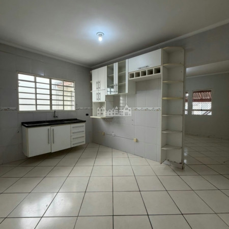 Casa para alugar com 2 quartos, sendo 1 suíte, em Ponte, Atibaia, SP