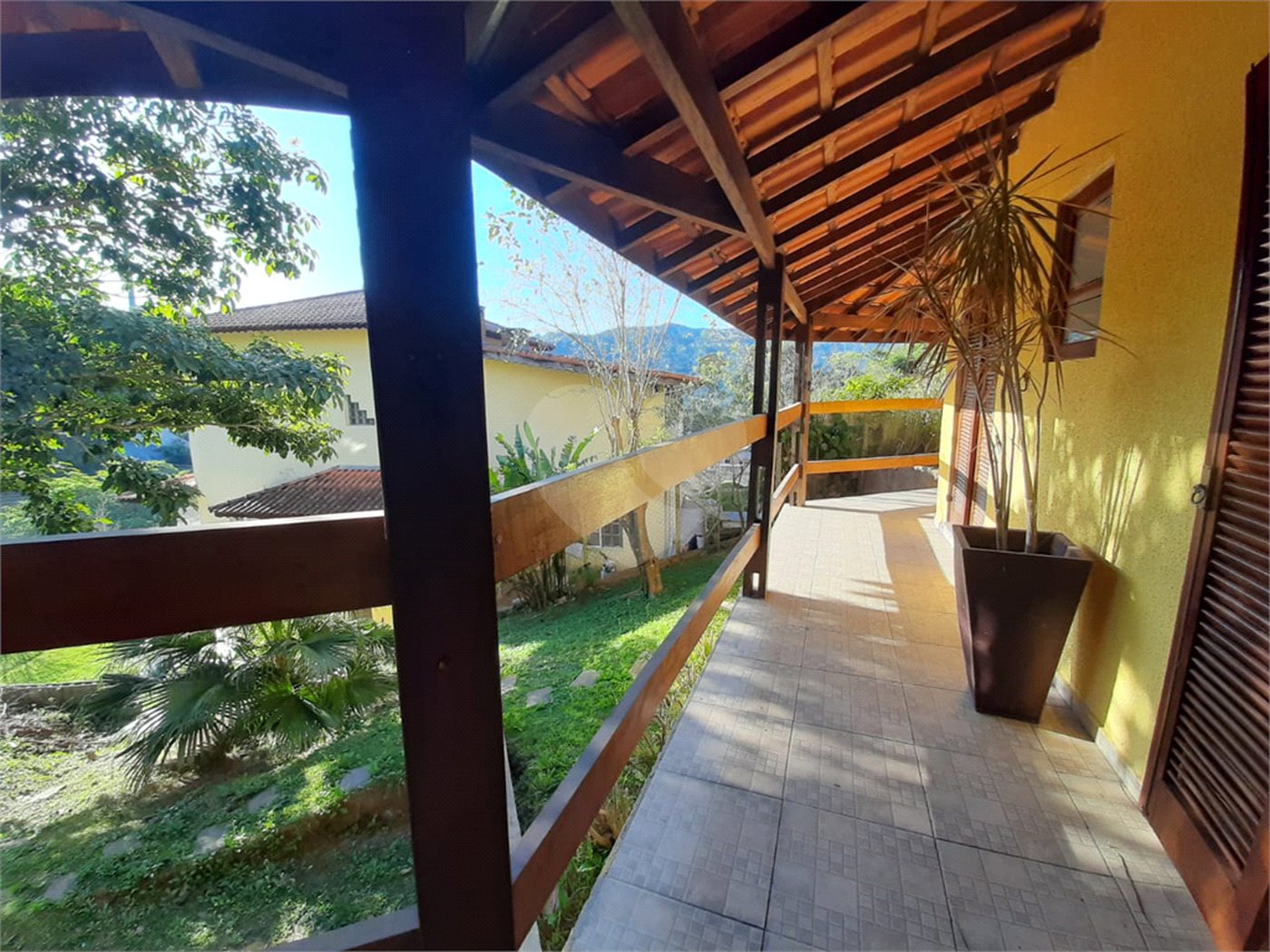 Casa à venda com 5 quartos, sendo 1 suíte, no condomínio Alpes de Mairiporã, Mairiporã - SP