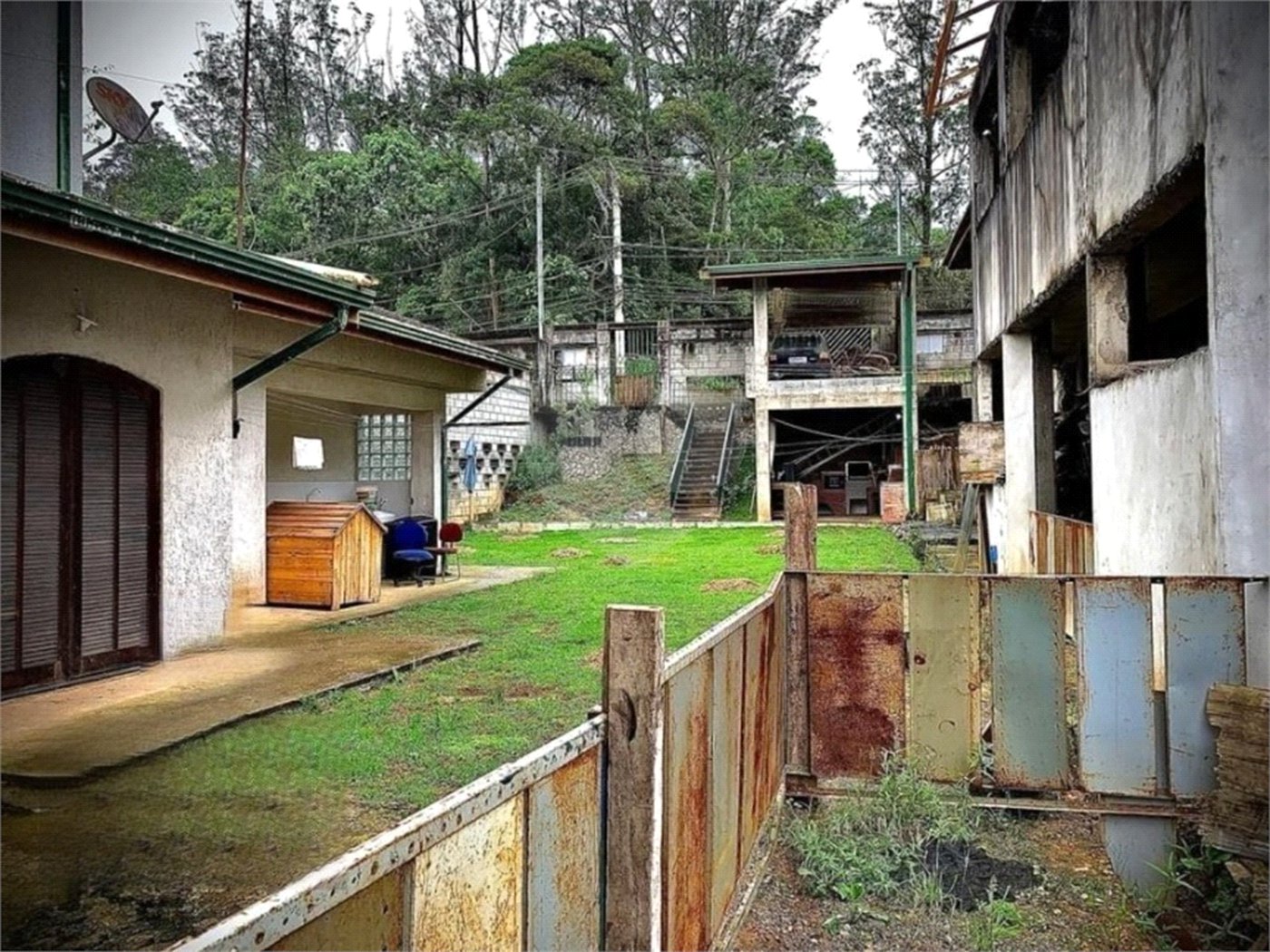 Terreno para alugar com 2 quartos, sendo 1 suíte, em Roncon, Ribeirão Pires, SP