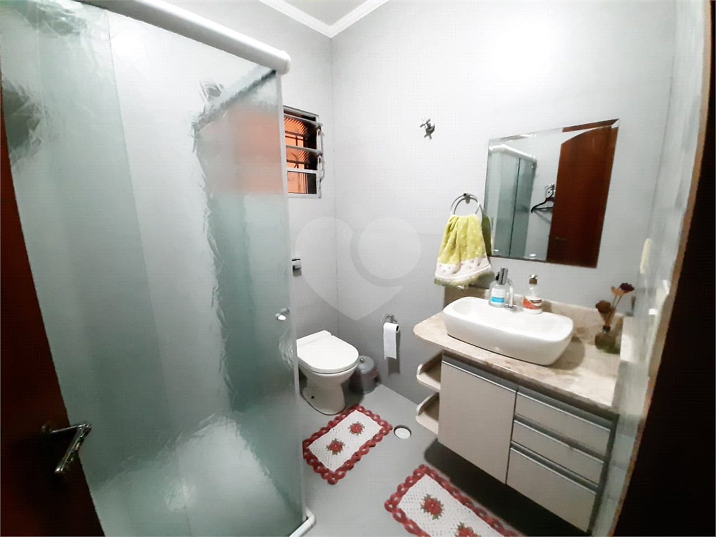 Sobrado à venda com 3 quartos, sendo 1 suíte, em Jardim Peri, São Paulo, SP