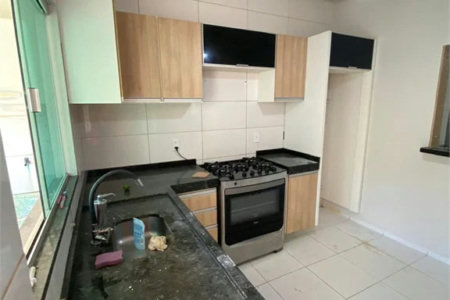 Casa para alugar com 3 quartos, sendo 1 suíte, em Açucena, Balsas, MA
