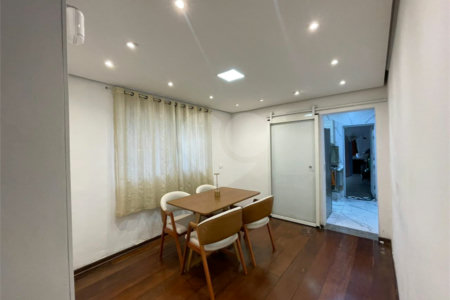 Sobrado à venda com 3 quartos em Quinta da Paineira, São Paulo, SP