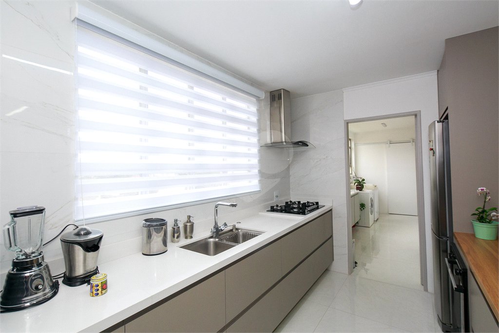 Apartamento à venda com 4 quartos, sendo 1 suíte, em Chácara Santo Antônio (zona Sul), São Paulo, SP