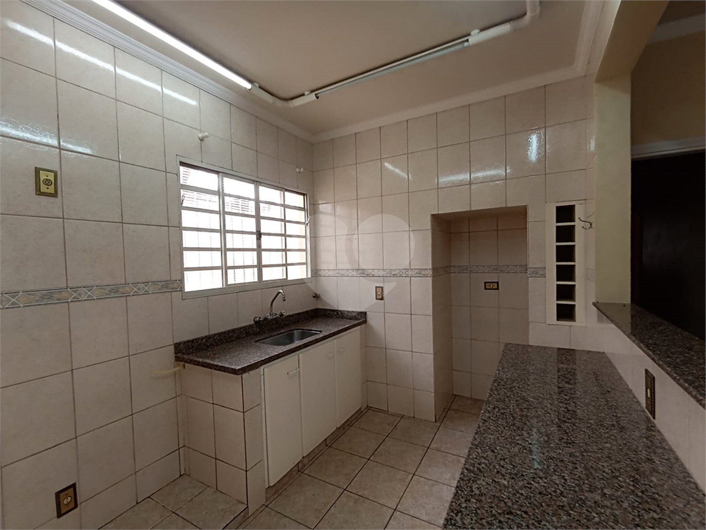 Casa à venda com 3 quartos, sendo 2 suítes,  no Centro, Itapetininga, SP