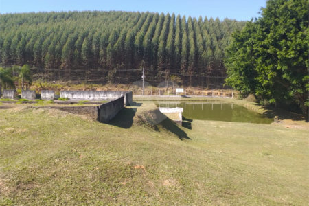 Sítio à venda com 4 quartos, sendo 1 suíte,  em Cruz das Almas, Biritiba-mirim, SP