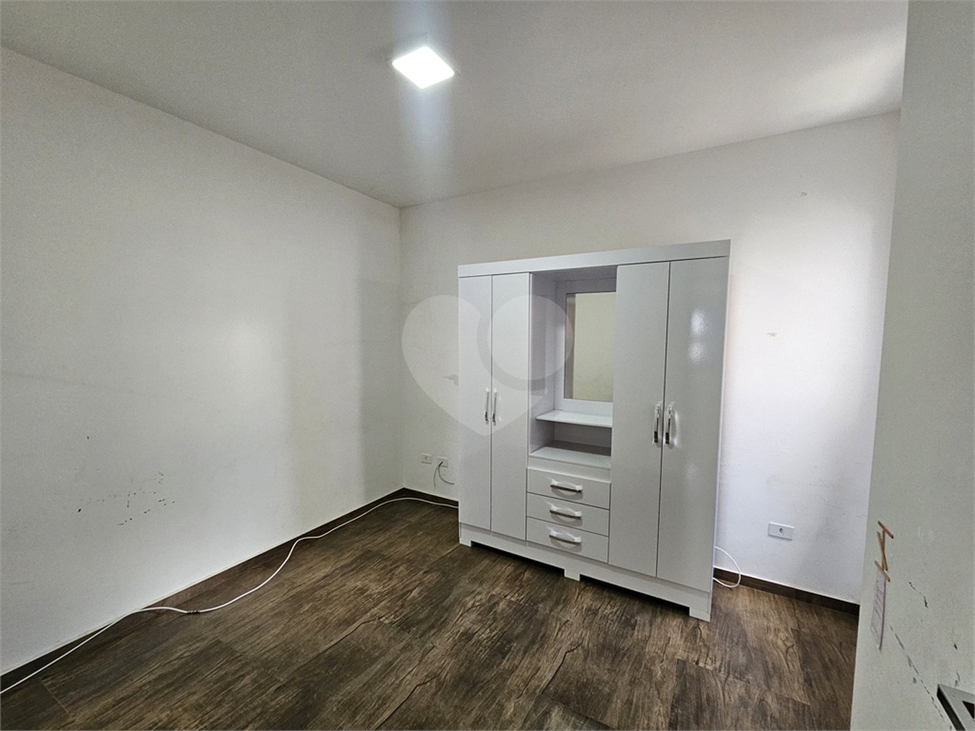 Sobrado à venda com 3 quartos, sendo 1 suíte,  em Vila Nivi, São Paulo, SP
