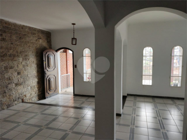 Sobrado à venda com 4 quartos, sendo 1 suíte,  em Vila Nova Mazzei, São Paulo, SP