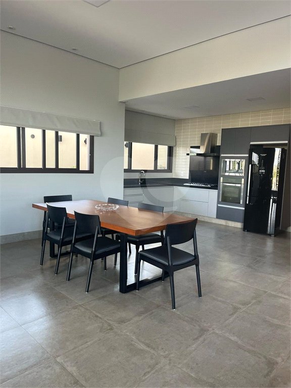 Casa à venda com 4 suítes no condomínio Residencial Campo de Toscana, Vinhedo - SP