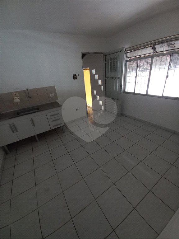 Casa à venda com 5 quartos, sendo 1 suíte, em Jardim Novo Taboão, São Paulo, SP