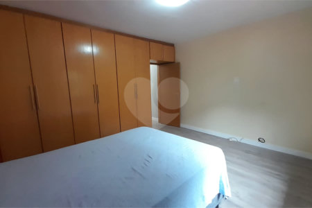Sobrado à venda com 3 quartos, sendo 1 suíte, em Jardim Prudência, São Paulo, SP