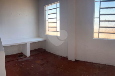 Casa para alugar com 6 quartos, sendo 3 suítes, no Centro, São Manuel, SP