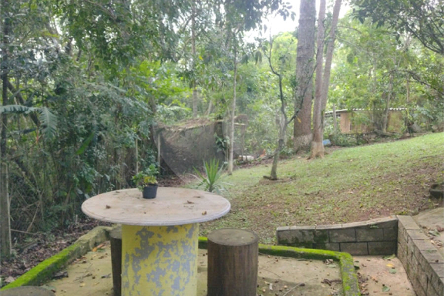 Casa à venda com 4 quartos, sendo 2 suítes,  no condomínio Cinco Lagos, Mairiporã - SP