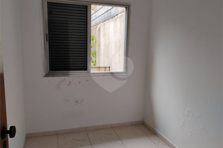 Sobrado à venda com 3 quartos, sendo 1 suíte,  em Jardim Jabaquara, São Paulo, SP