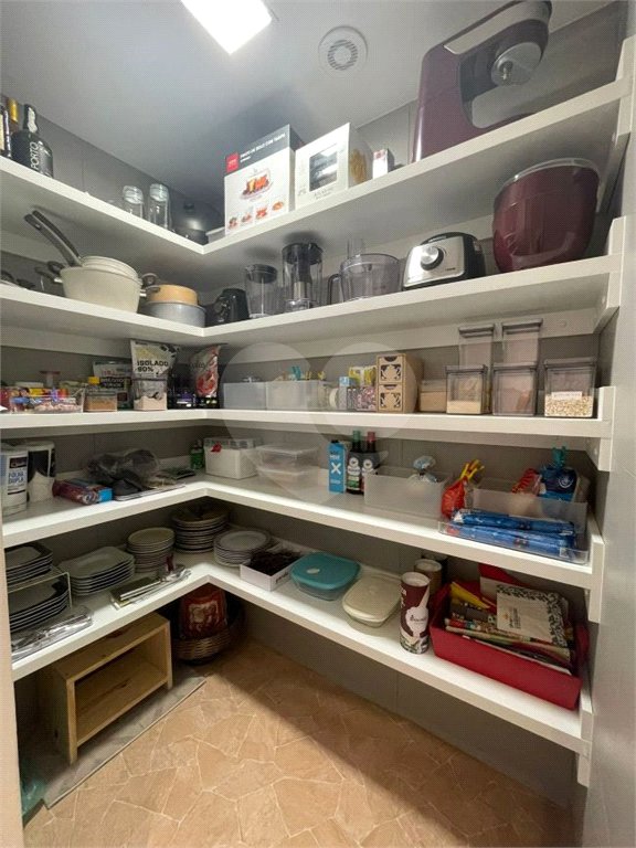 Apartamento à venda com 3 quartos, sendo 1 suíte,  em Vila Mariana, São Paulo, SP