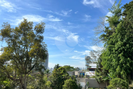 Terreno à venda no condomínio Jardim Vitória Régia, São Paulo - SP