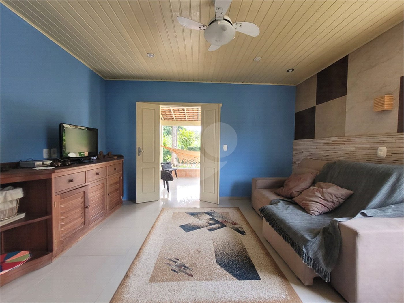 Casa à venda com 4 quartos, sendo 2 suítes, no Centro, Santa Cruz Cabrália, BA