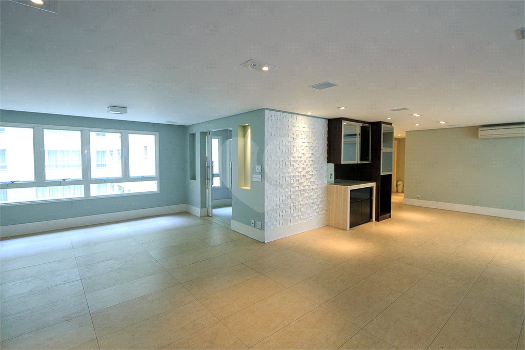 Apartamento à venda ou para alugar com 4 suítes em Alto da Boa Vista, São Paulo, SP