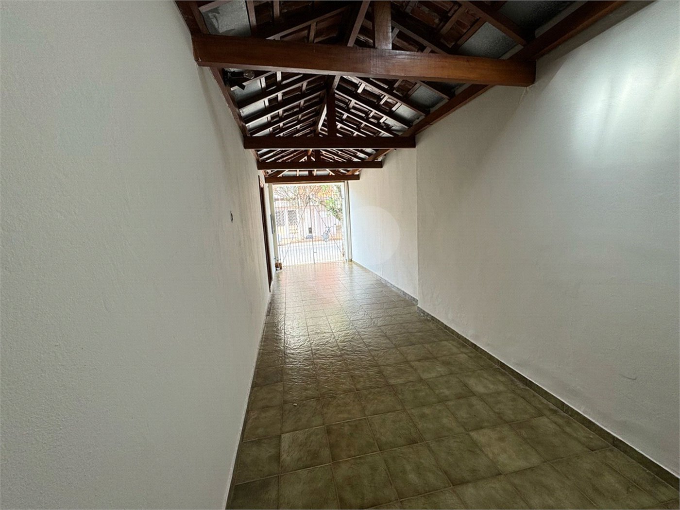 Casa à venda com 3 quartos, sendo 1 suíte, em Jardim Ártico, Araraquara, SP