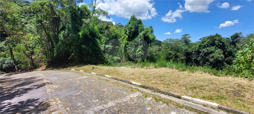 Terreno à venda no condomínio Parque Suiça, Caieiras - SP
