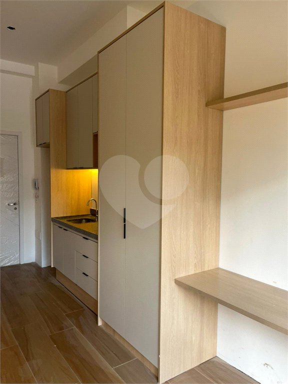 Flat à venda ou para alugar com 1 quarto em Perdizes, São Paulo, SP