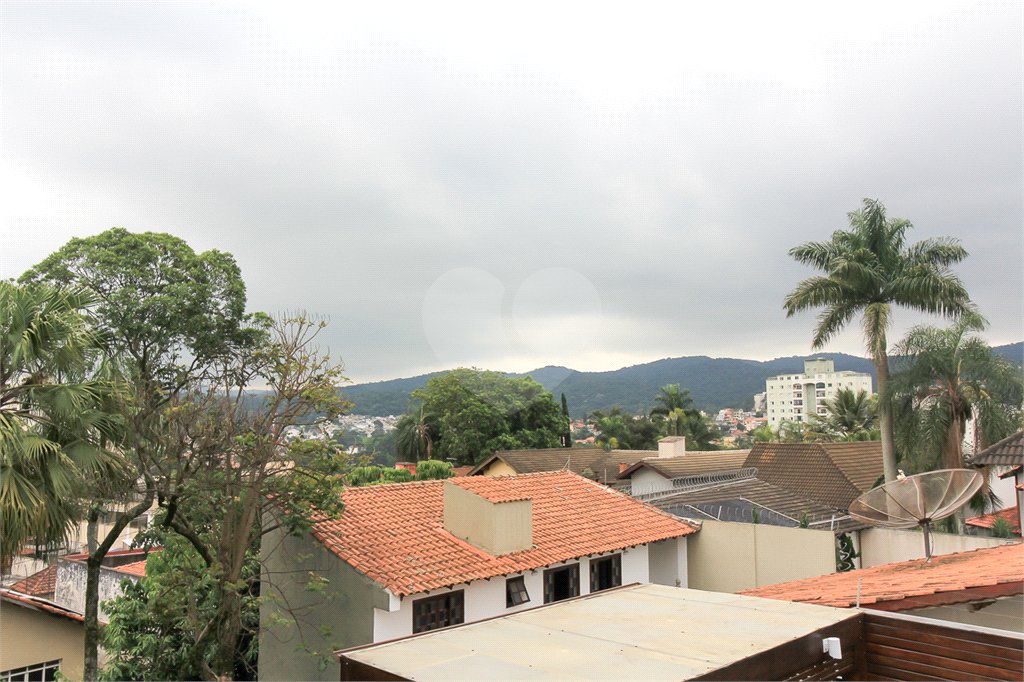 Sobrado à venda com 4 suítes em Tremembé, São Paulo, SP